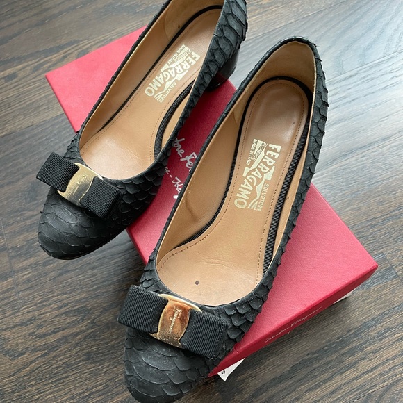 Ferragamo flats size 39.5 - Picture 2 of 7